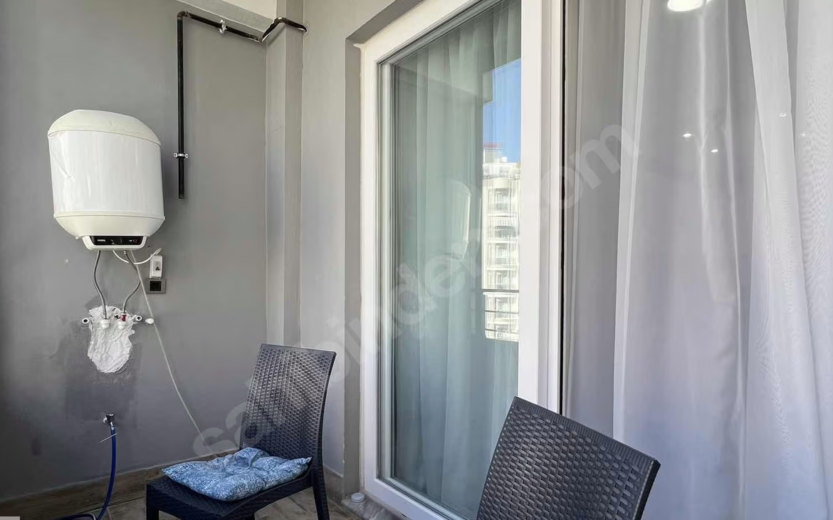 Mersin Mezitli Hürriyet Mahallesi 1+1 65 m² Doğalgaz Kombili Satılık Daire