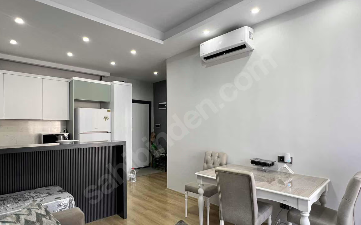 Mersin Mezitli Hürriyet Mahallesi 1+1 65 m² Doğalgaz Kombili Satılık Daire