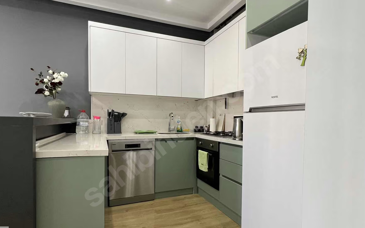 Mersin Mezitli Hürriyet Mahallesi 1+1 65 m² Doğalgaz Kombili Satılık Daire