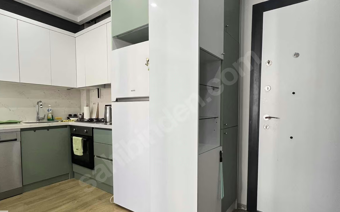 Mersin Mezitli Hürriyet Mahallesi 1+1 65 m² Doğalgaz Kombili Satılık Daire