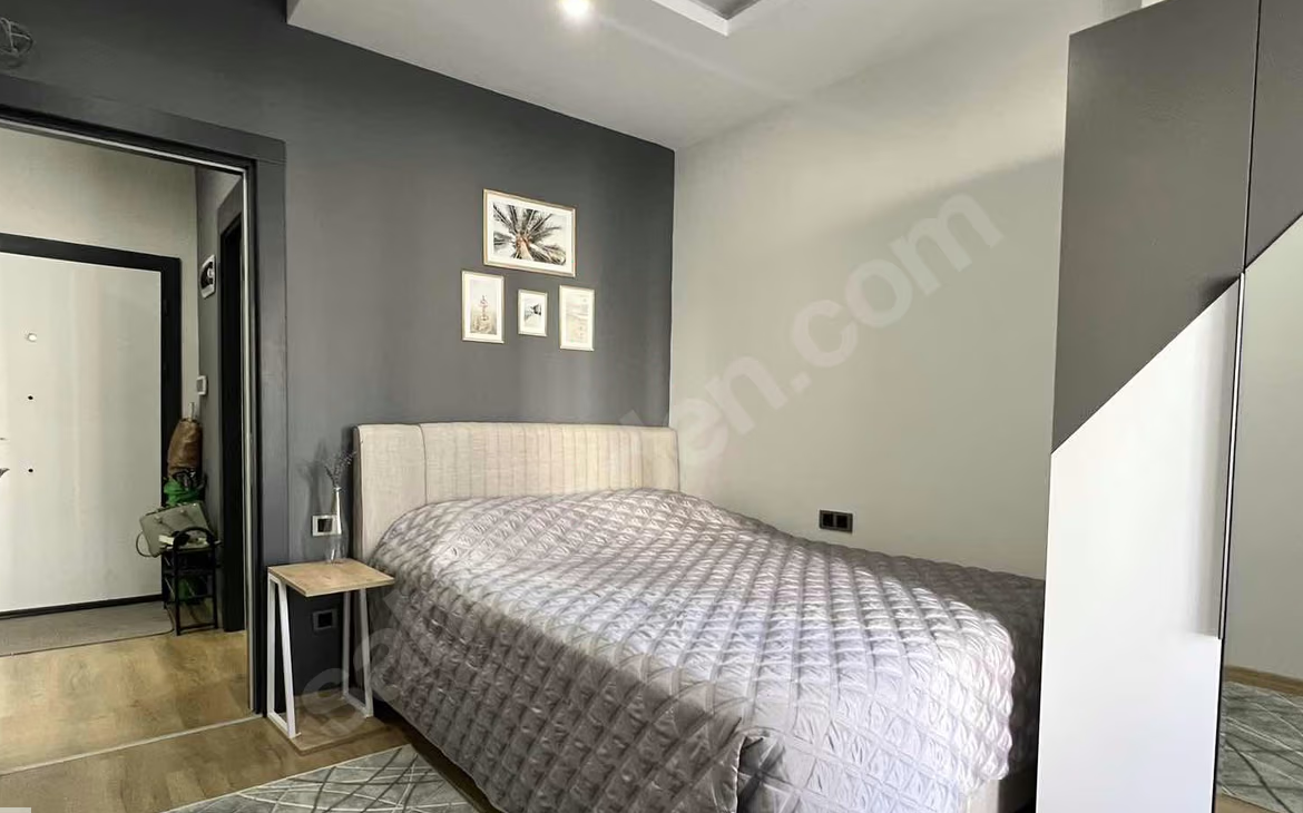 Mersin Mezitli Hürriyet Mahallesi 1+1 65 m² Doğalgaz Kombili Satılık Daire