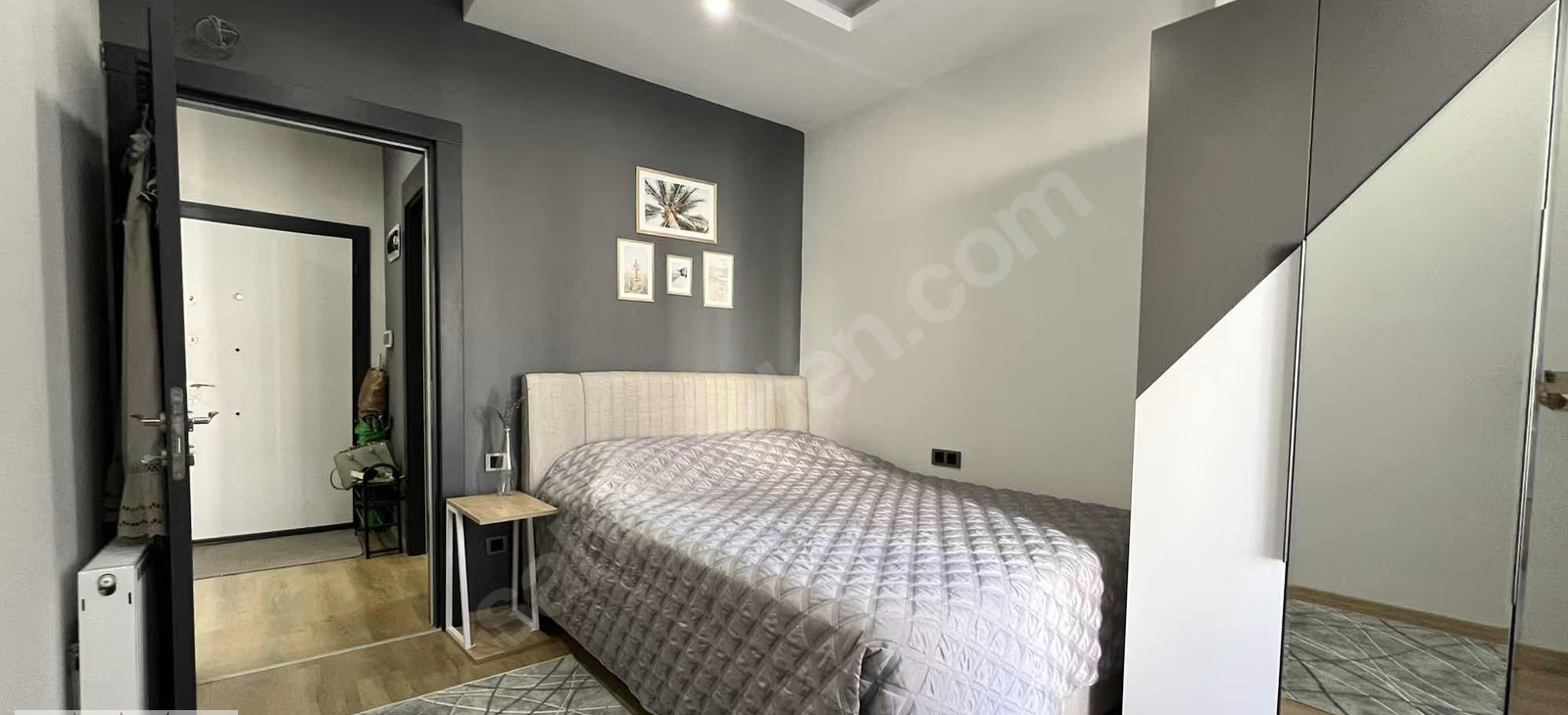 Mersin Mezitli Hürriyet Mahallesi 1+1 65 m² Doğalgaz Kombili Satılık Daire
