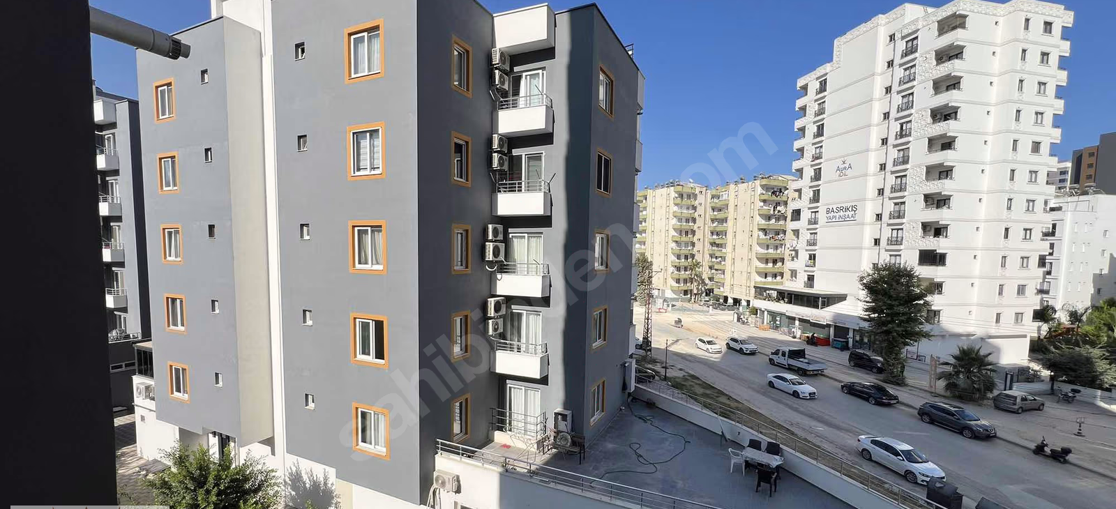 Mersin Mezitli Hürriyet Mahallesi 1+1 65 m² Doğalgaz Kombili Satılık Daire