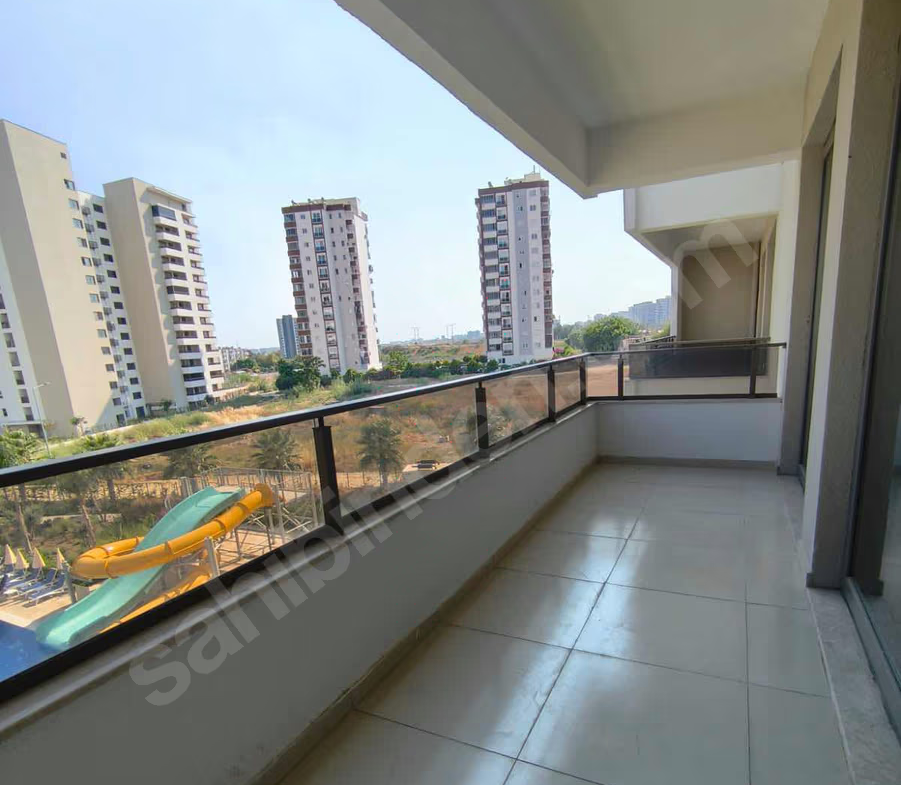 Mersin Mezitli Hürriyet Mahallesi 1+1 65 m² Merkezi Kiralık Daire