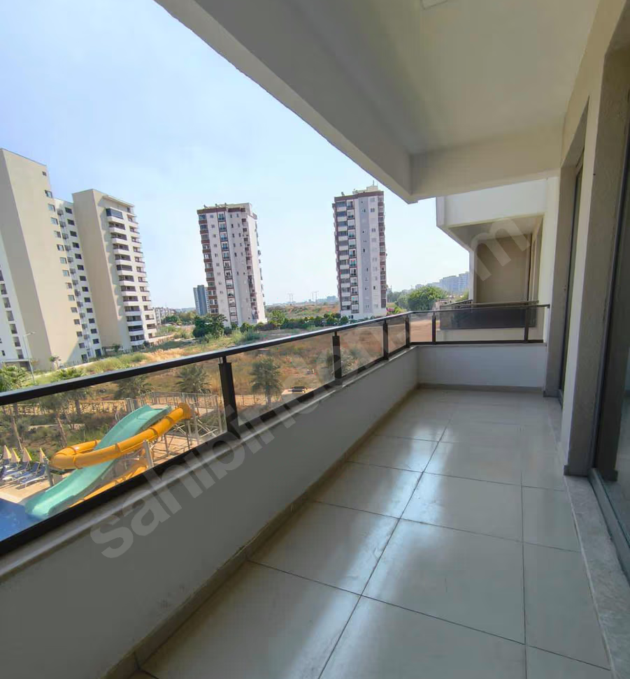 Mersin Mezitli Hürriyet Mahallesi 1+1 65 m² Merkezi Kiralık Daire