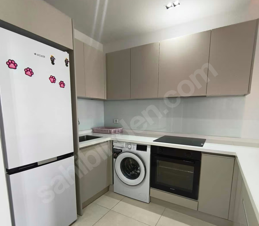 Mersin Mezitli Hürriyet Mahallesi 1+1 65 m² Merkezi Kiralık Daire