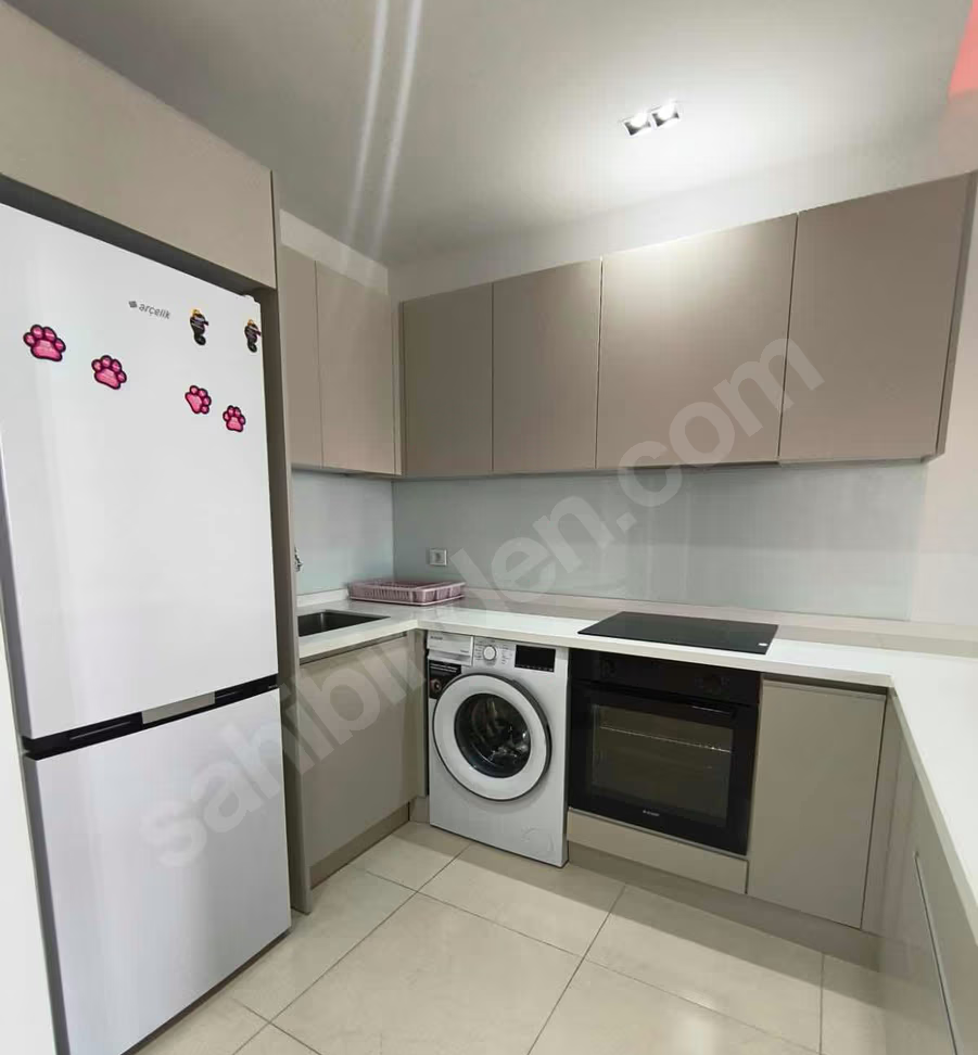 Mersin Mezitli Hürriyet Mahallesi 1+1 65 m² Merkezi Kiralık Daire