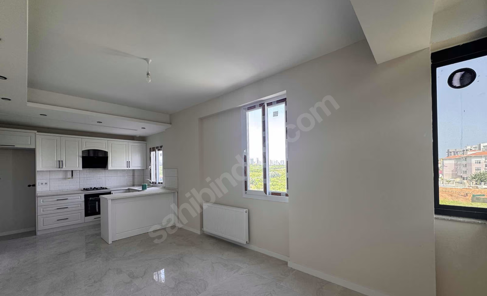 Mersin Mezitli İstiklal Mahallesi 2+1 95 m² Doğalgaz Kombili Kiralık Daire 3 Mersin Mezitli İstiklal Mahallesi 2+1 95 m² Doğalgaz Kombili Kiralık Daire