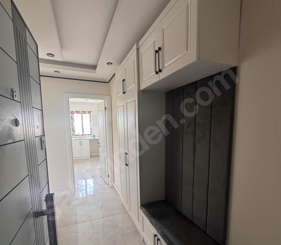 Mersin Mezitli İstiklal Mahallesi 2+1 95 m² Doğalgaz Kombili Kiralık Daire