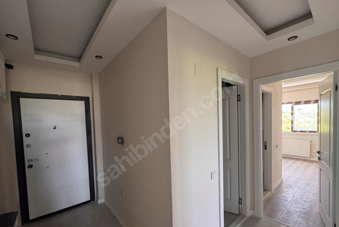 Mersin Mezitli İstiklal Mahallesi 2+1 95 m² Doğalgaz Kombili Kiralık Daire