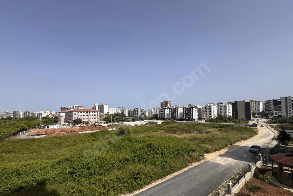 Mersin Mezitli İstiklal Mahallesi 2+1 95 m² Doğalgaz Kombili Kiralık Daire