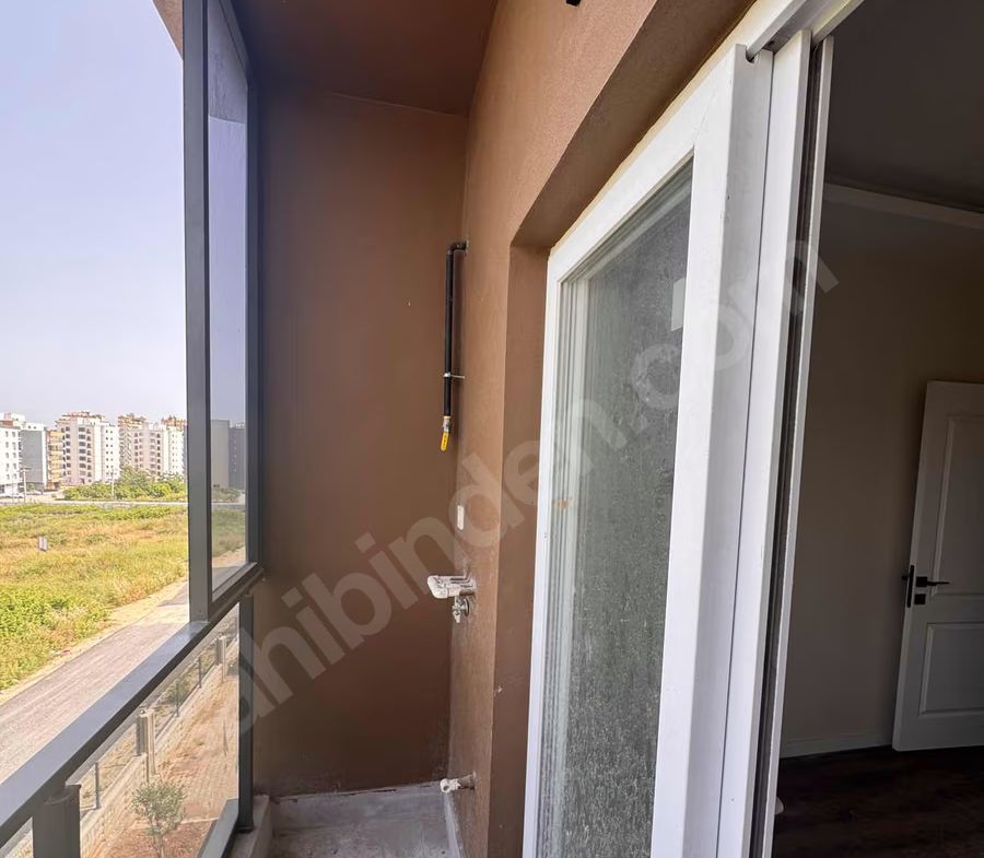Mersin Mezitli İstiklal Mahallesi 2+1 95 m² Doğalgaz Kombili Kiralık Daire