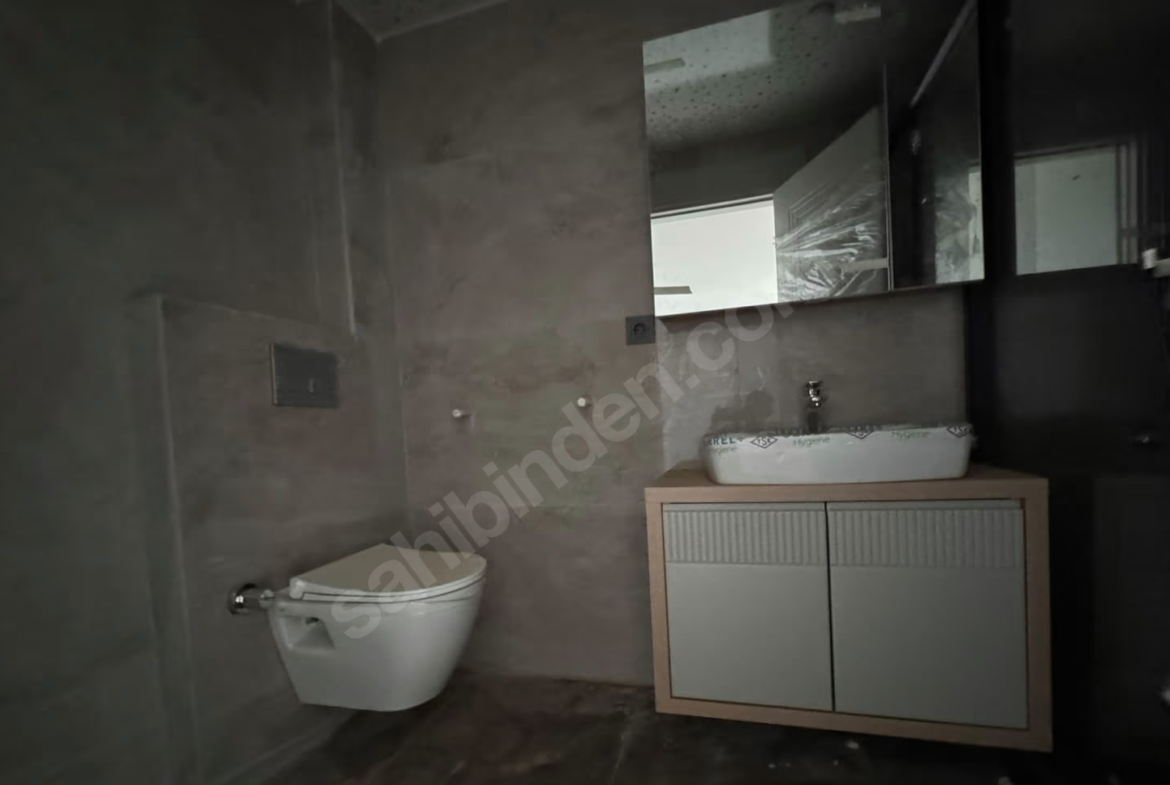 Mersin Mezitli İstiklal Mahallesi 3+1 130 m² Klima Satılık Daire