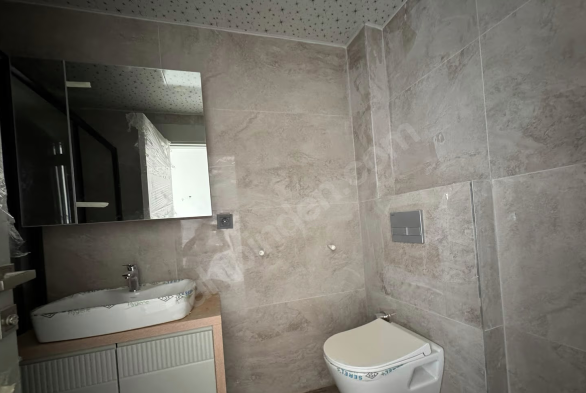 Mersin Mezitli İstiklal Mahallesi 3+1 130 m² Klima Satılık Daire