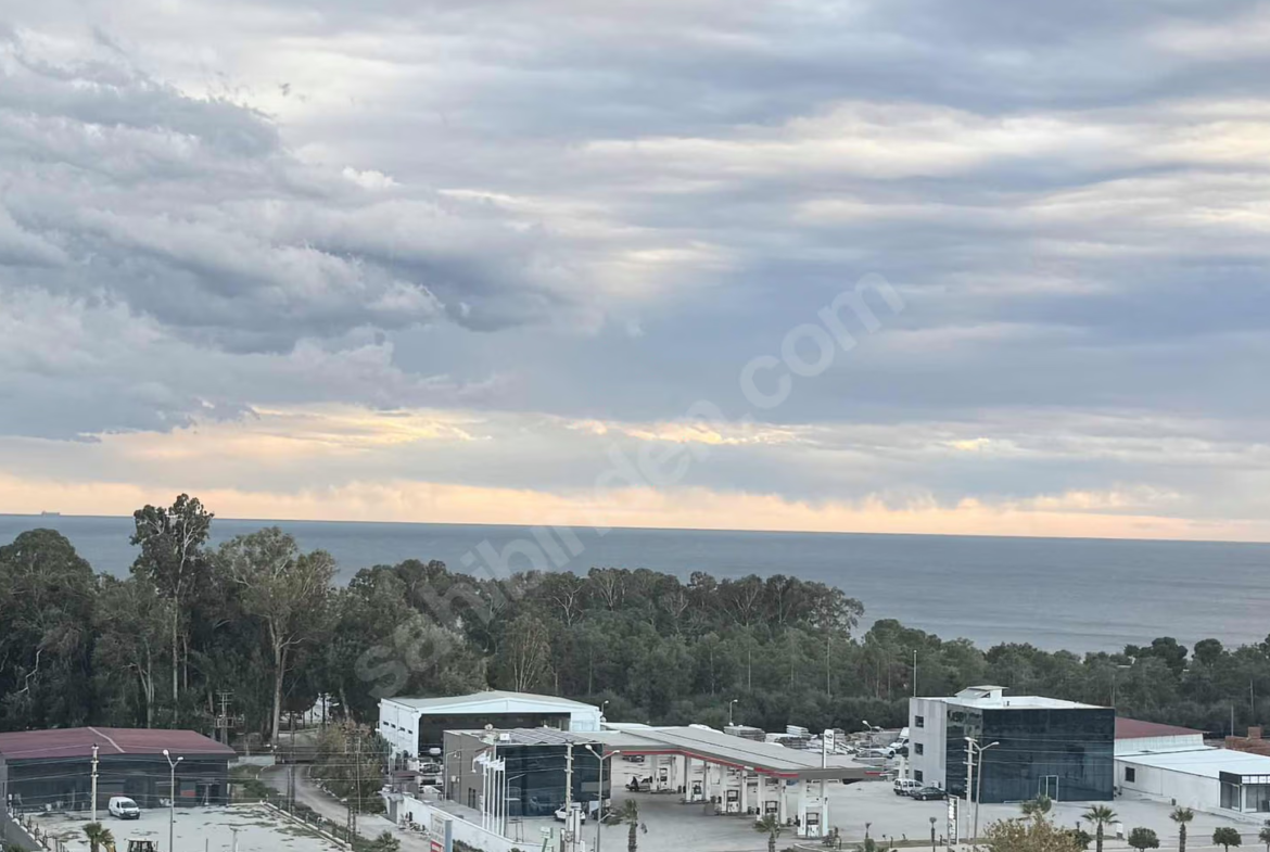 Mersin Mezitli İstiklal Mahallesi 3+1 170 m² Klima Satılık Daire