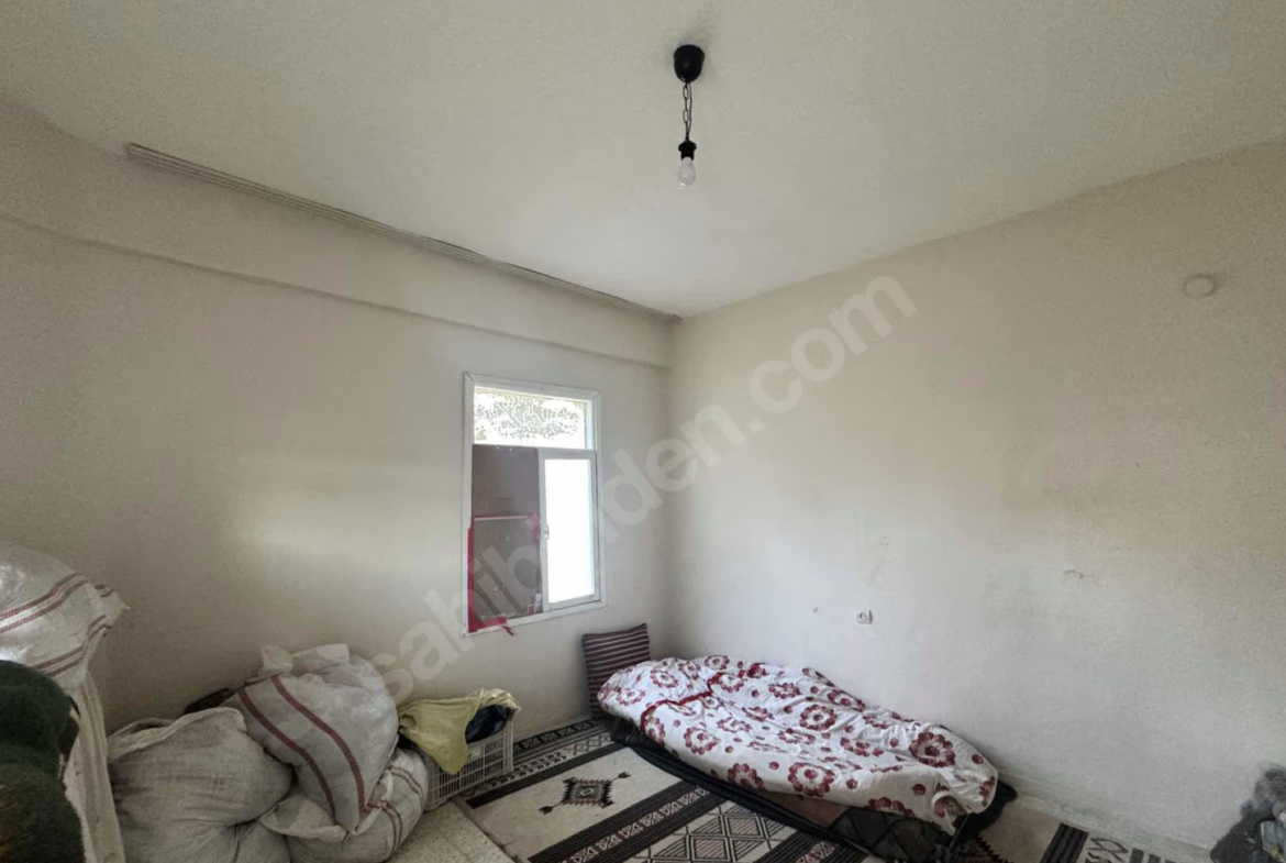 Mersin Mezitli İstiklal Mahallesi 3+1 170 m² Klima Satılık Daire