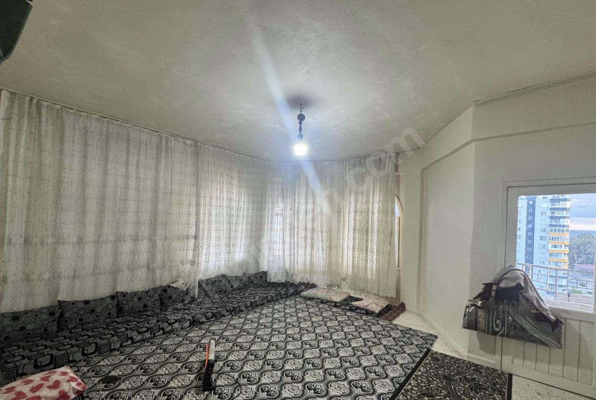Mersin Mezitli İstiklal Mahallesi 3+1 170 m² Klima Satılık Daire