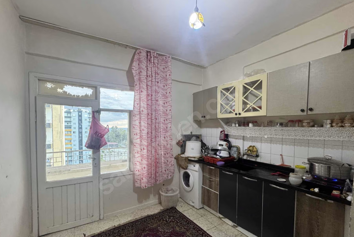 Mersin Mezitli İstiklal Mahallesi 3+1 170 m² Klima Satılık Daire