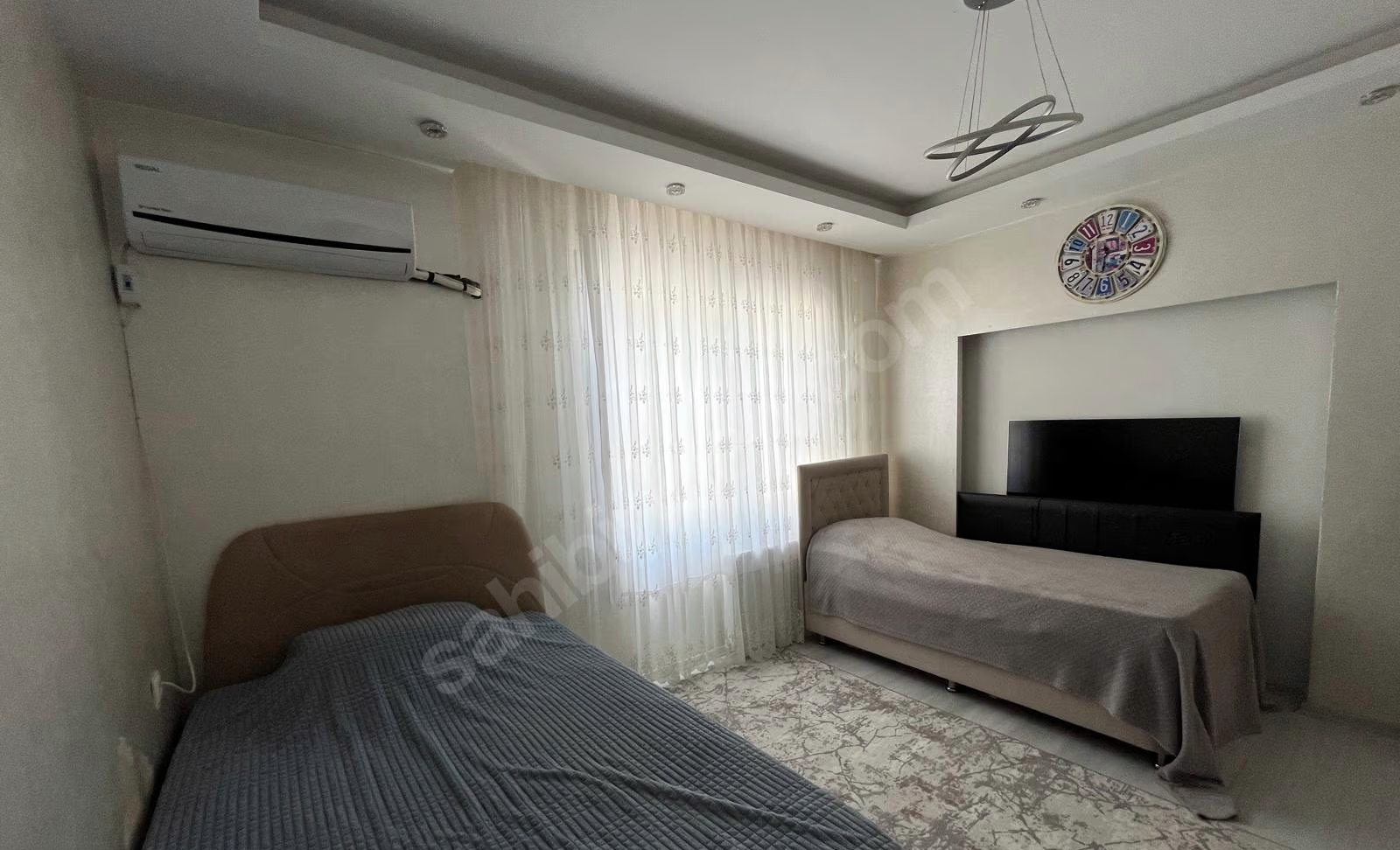 Mersin Mezitli İstiklal Mahallesi 3+1 185 m² Doğalgaz Kombili Satılık Daire