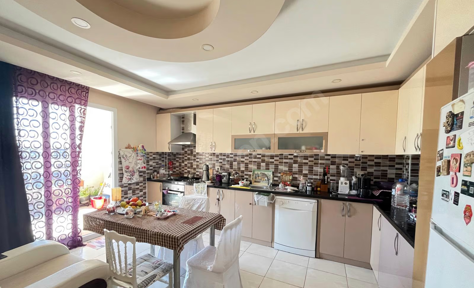 Mersin Mezitli İstiklal Mahallesi 3+1 185 m² Klima Satılık Daire