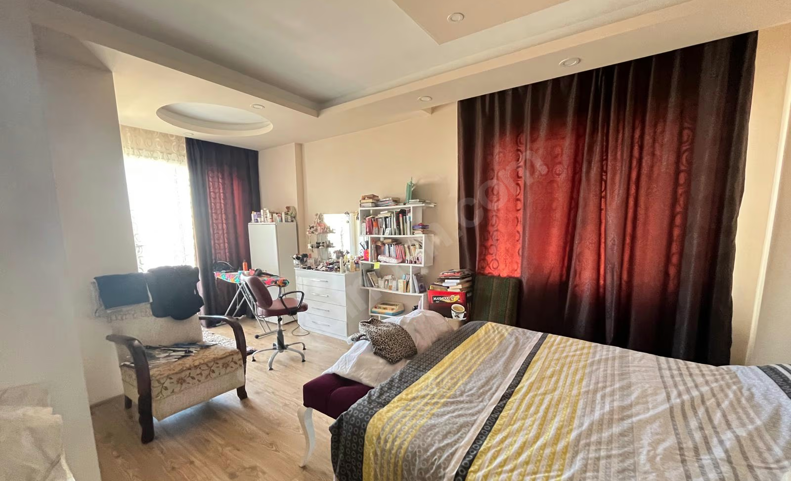 Mersin Mezitli İstiklal Mahallesi 3+1 185 m² Klima Satılık Daire