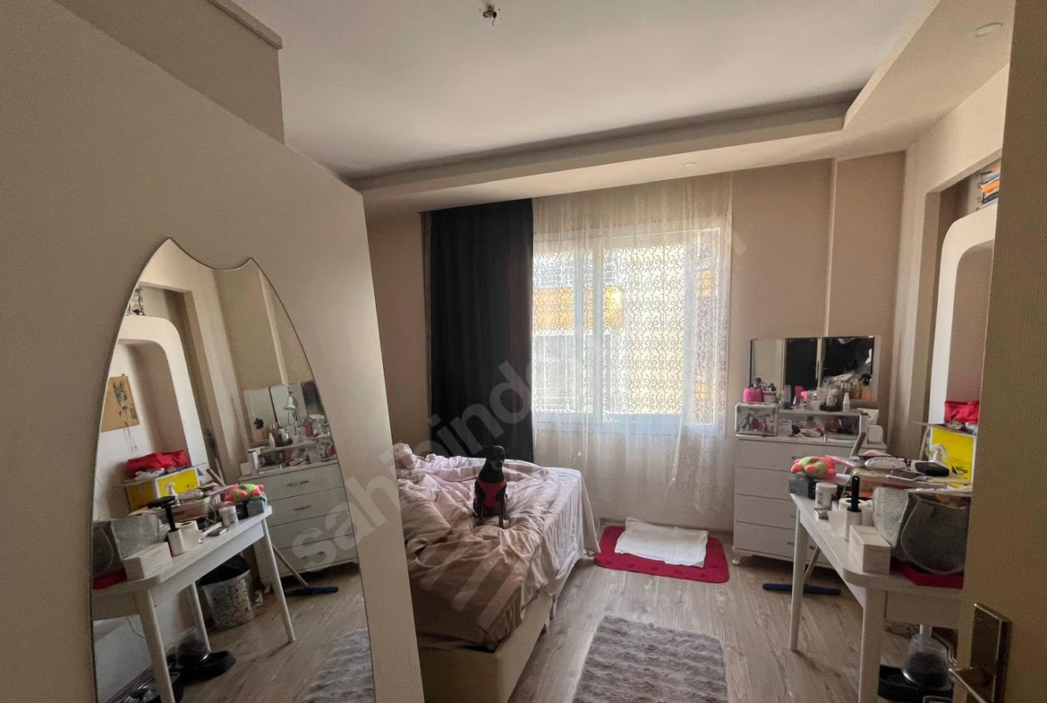 Mersin Mezitli İstiklal Mahallesi 3+1 185 m² Klima Satılık Daire