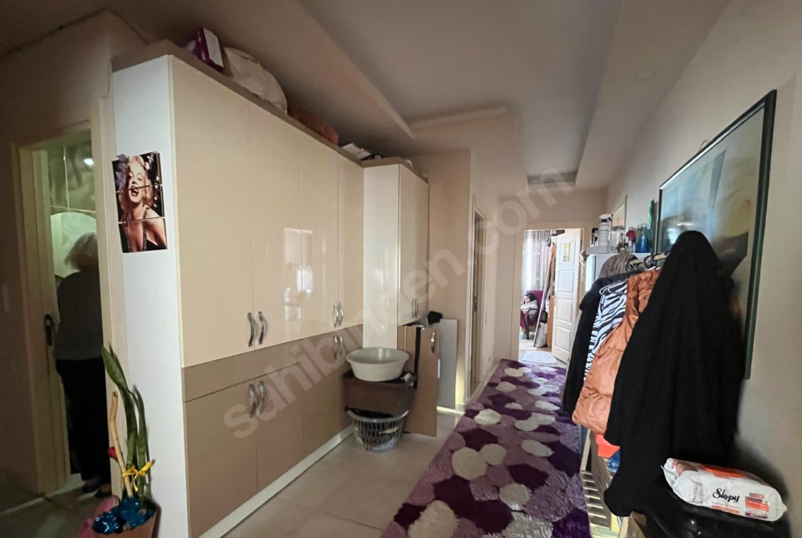 Mersin Mezitli İstiklal Mahallesi 3+1 185 m² Klima Satılık Daire