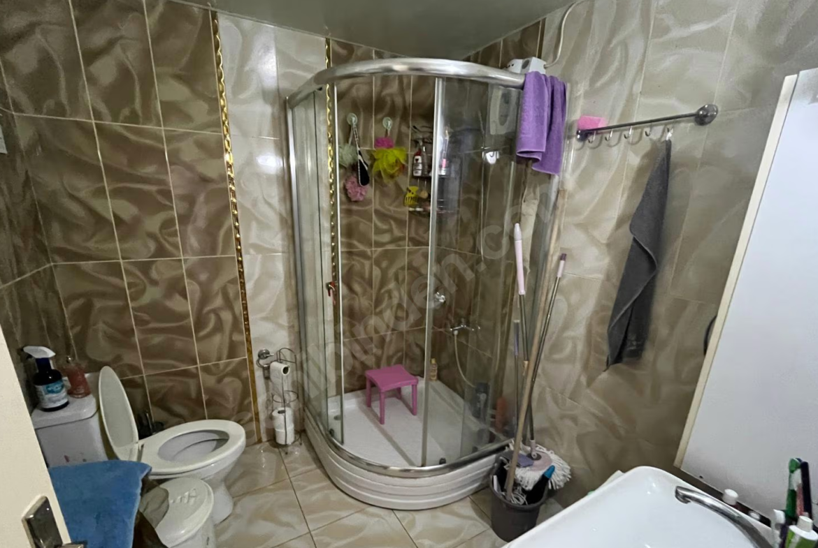 Mersin Mezitli İstiklal Mahallesi 3+1 185 m² Klima Satılık Daire