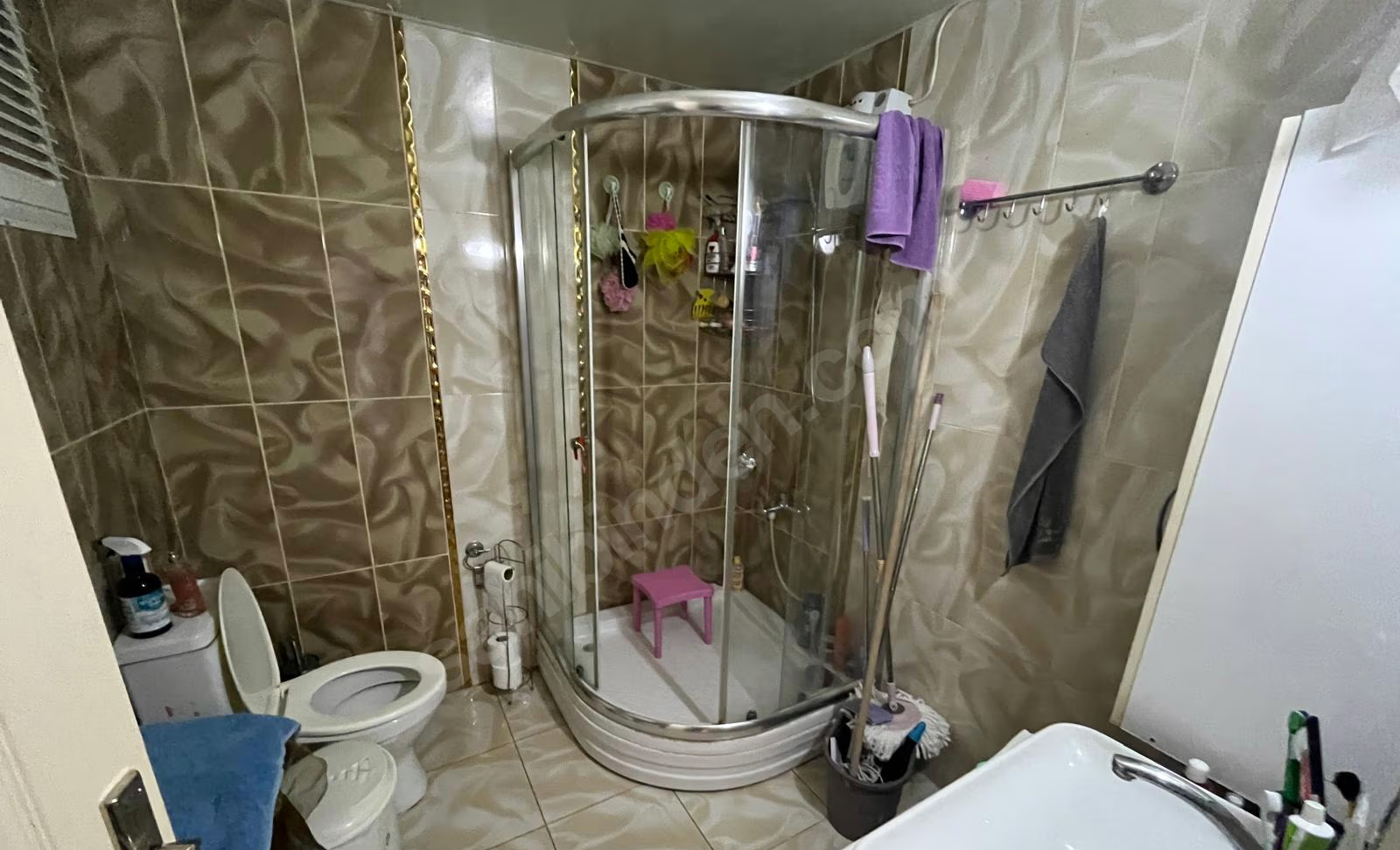 Mersin Mezitli İstiklal Mahallesi 3+1 185 m² Klima Satılık Daire
