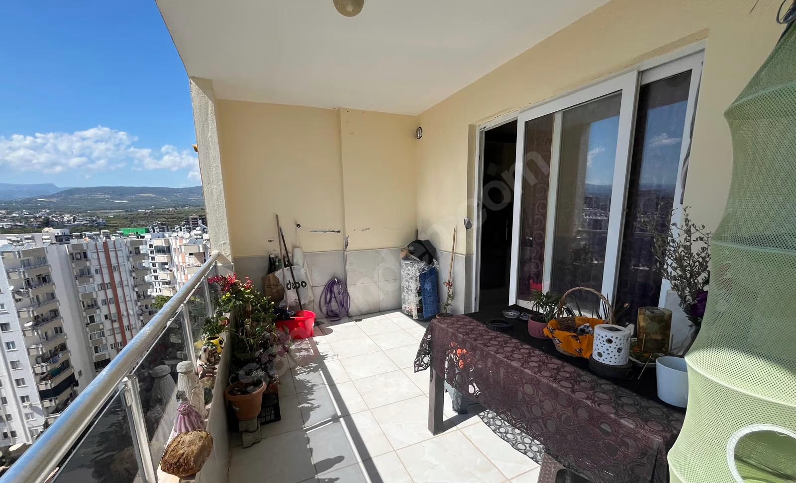 Mersin Mezitli İstiklal Mahallesi 3+1 185 m² Klima Satılık Daire