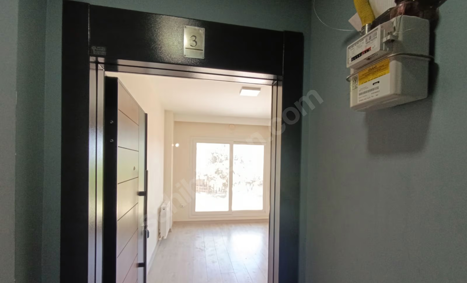 Mersin Mezitli Kuyuluk Mahallesi 1+1 55 m² Doğalgaz Kombili Kiralık Daire