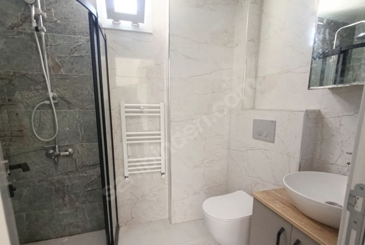 Mersin Mezitli Kuyuluk Mahallesi 1+1 55 m² Doğalgaz Kombili Kiralık Daire