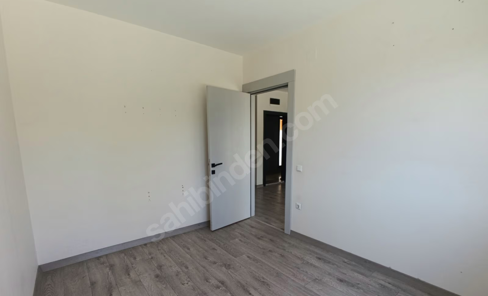 Mersin Mezitli Kuyuluk Mahallesi 1+1 55 m² Doğalgaz Kombili Kiralık Daire