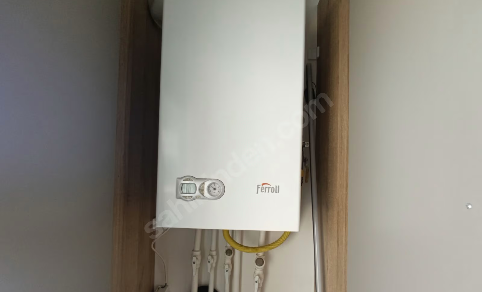 Mersin Mezitli Kuyuluk Mahallesi 1+1 55 m² Doğalgaz Kombili Kiralık Daire