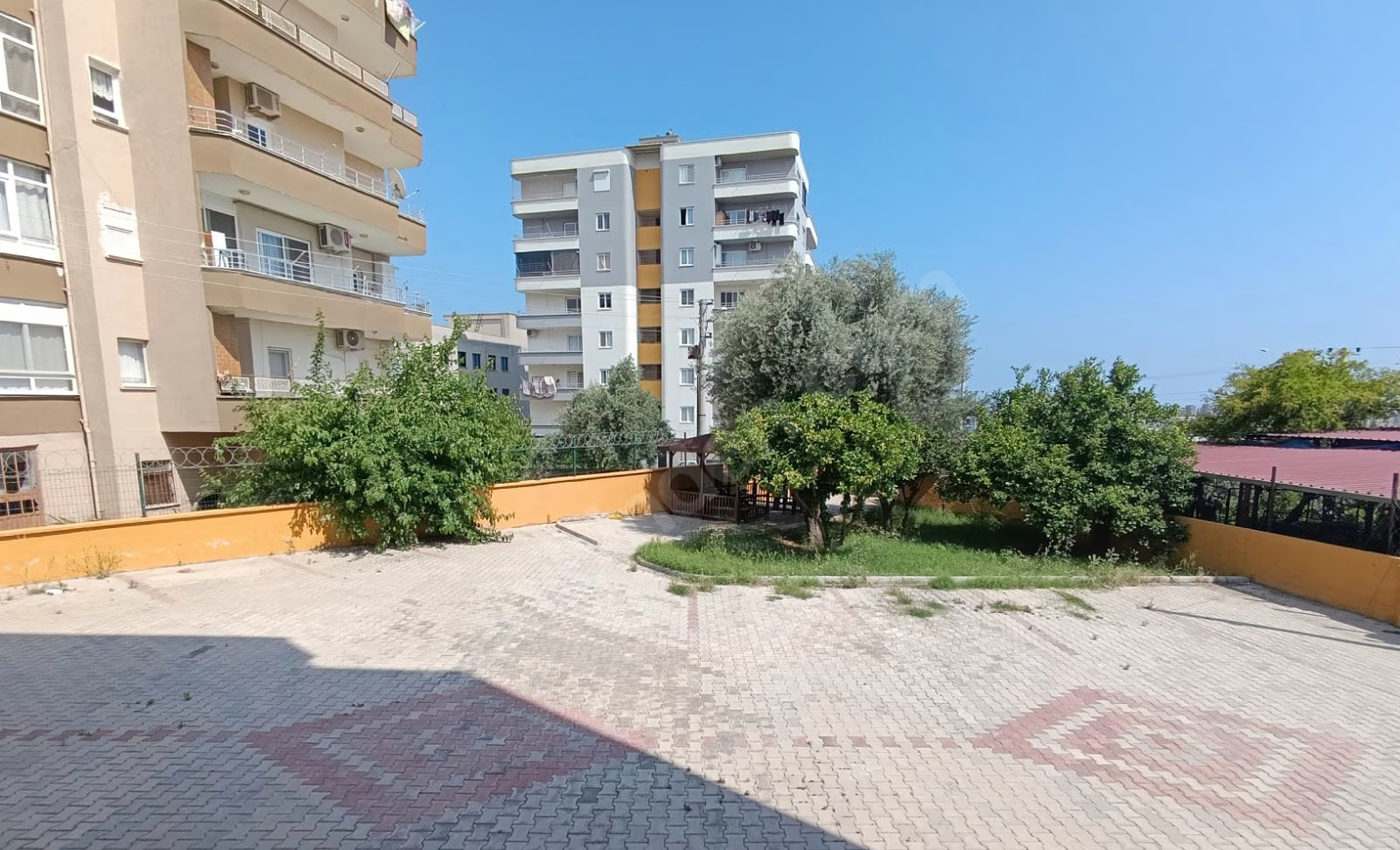 Mersin Mezitli Kuyuluk Mahallesi 1+1 55 m² Doğalgaz Kombili Kiralık Daire