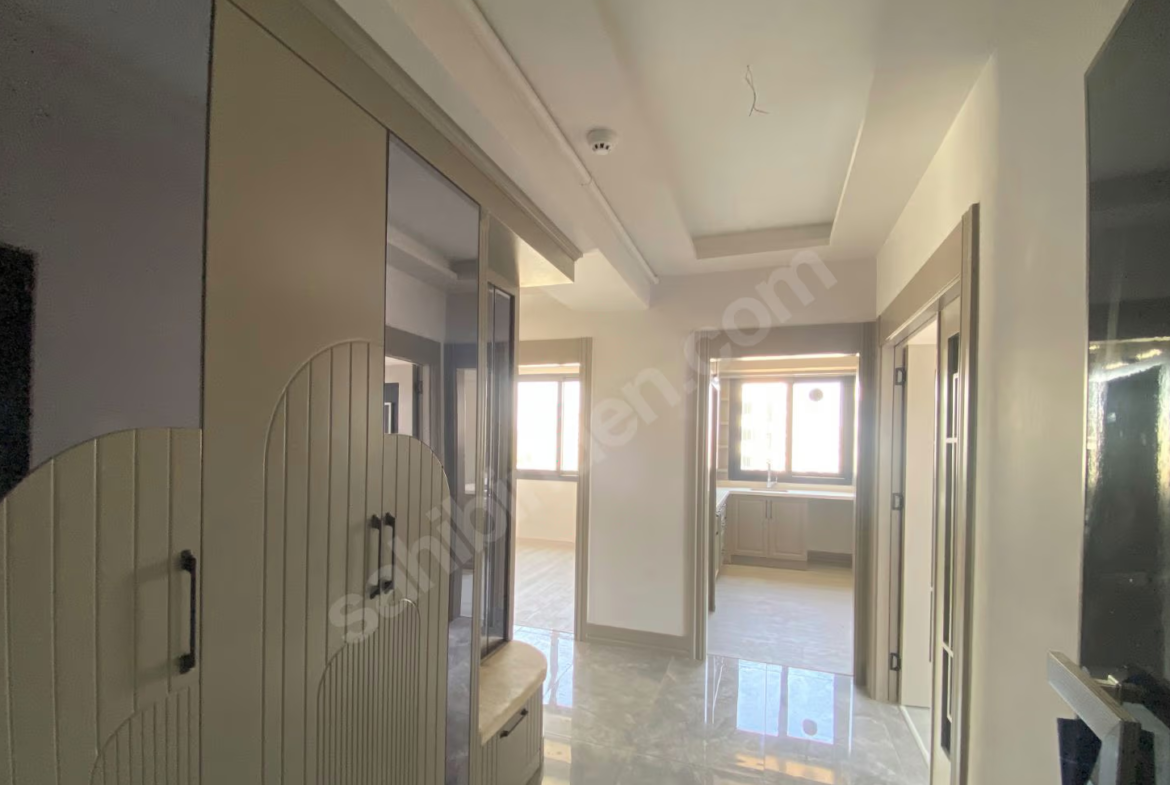 Mersin Mezitli Kuyuluk Mahallesi 3+1 135 m² Doğalgaz Kombili Satılık Daire