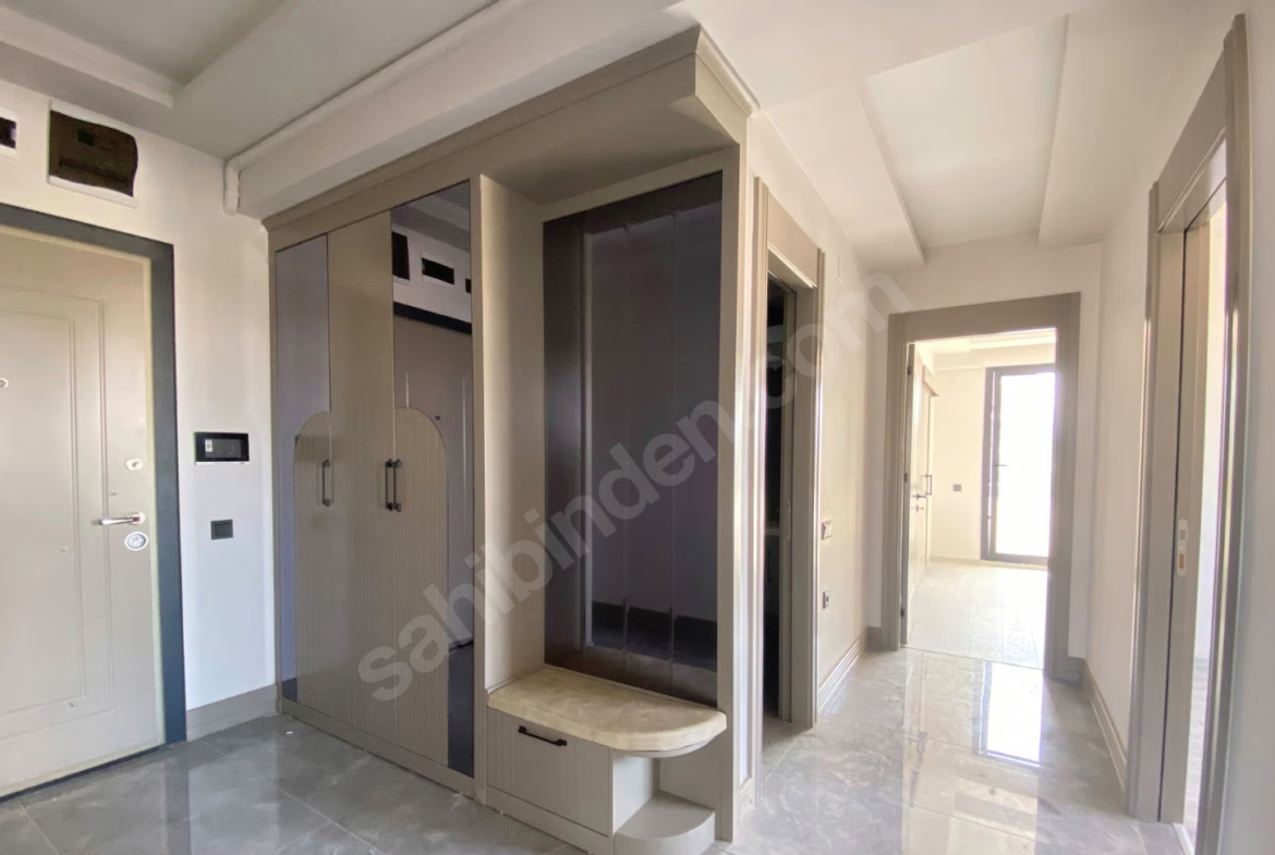 Mersin Mezitli Kuyuluk Mahallesi 3+1 135 m² Doğalgaz Kombili Satılık Daire