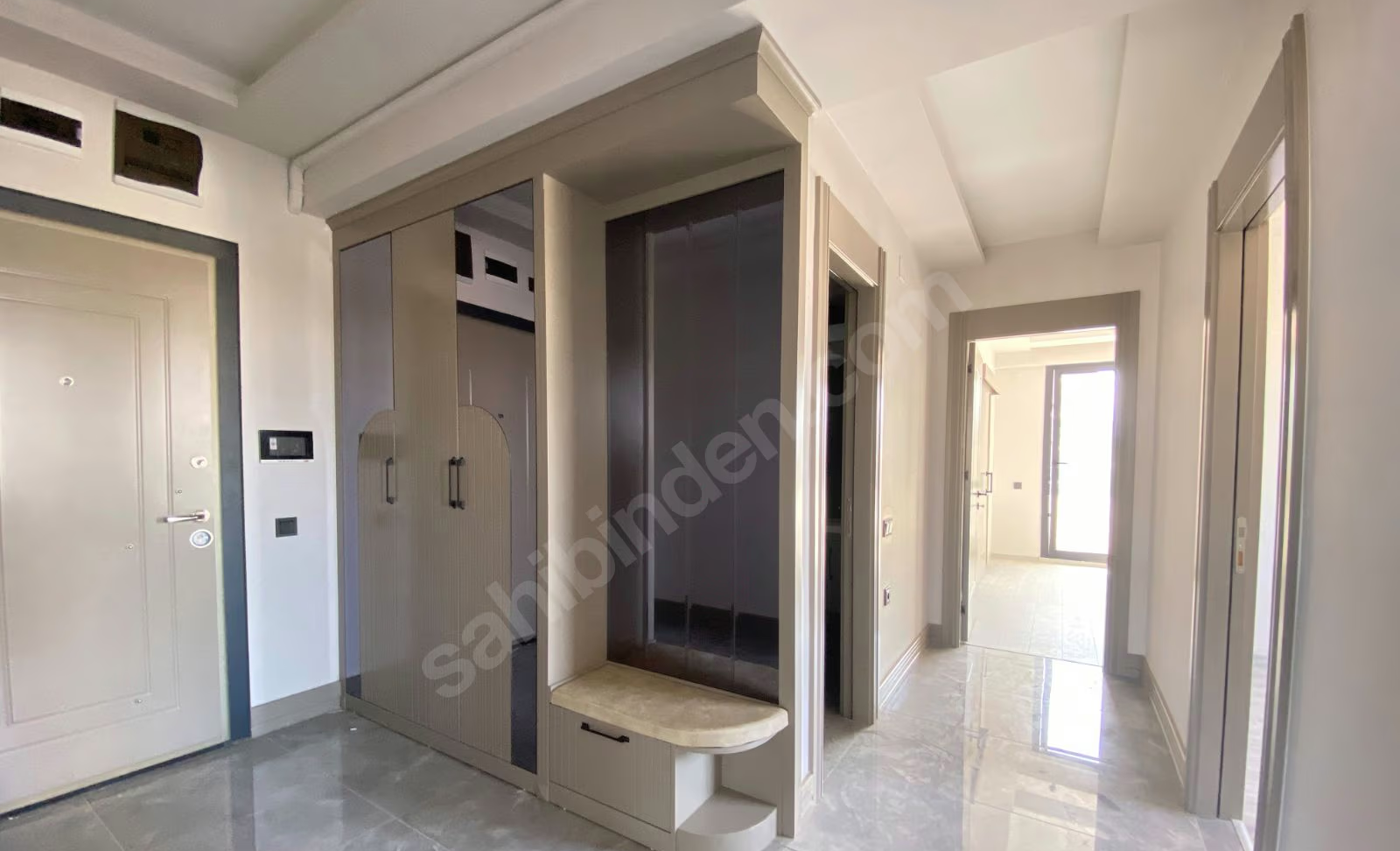 Mersin Mezitli Kuyuluk Mahallesi 3+1 135 m² Doğalgaz Kombili Satılık Daire