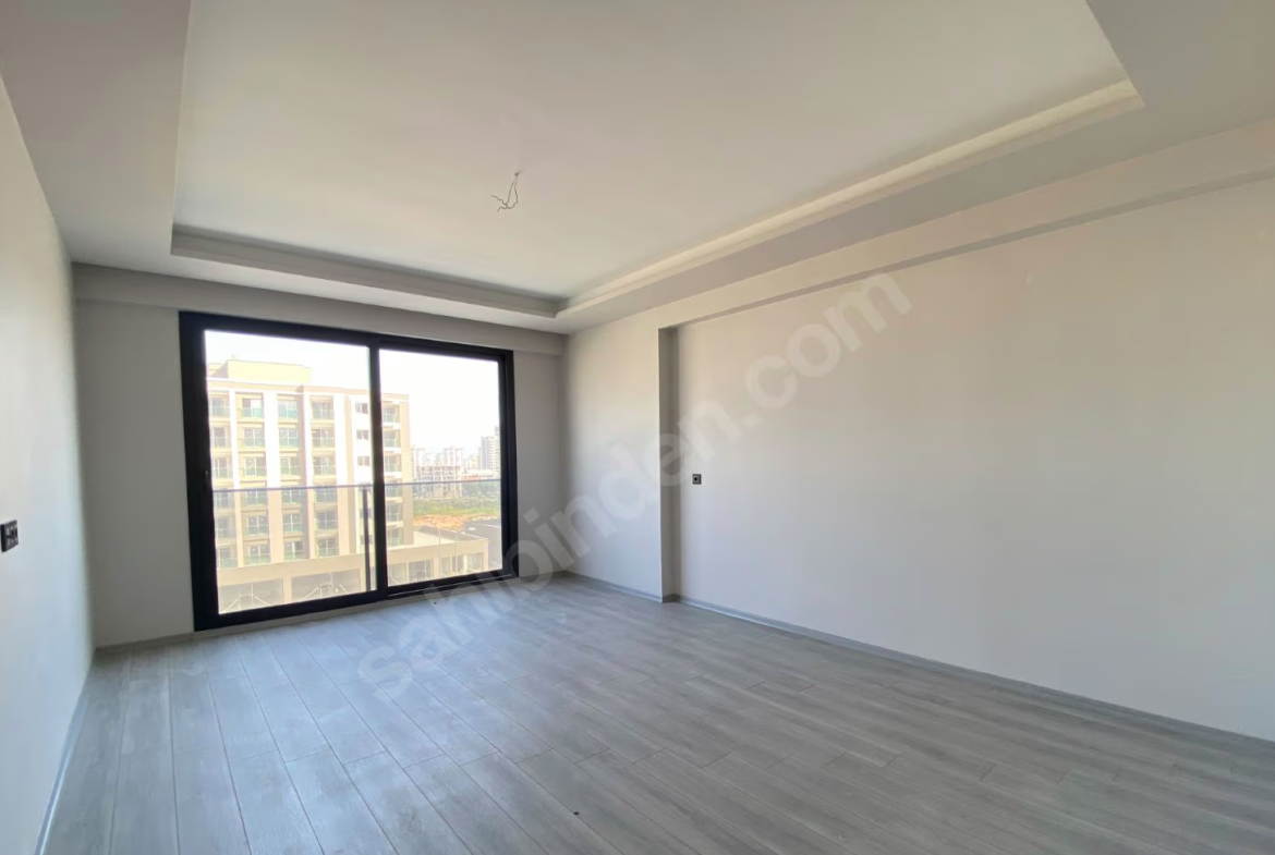 Mersin Mezitli Kuyuluk Mahallesi 3+1 135 m² Doğalgaz Kombili Satılık Daire