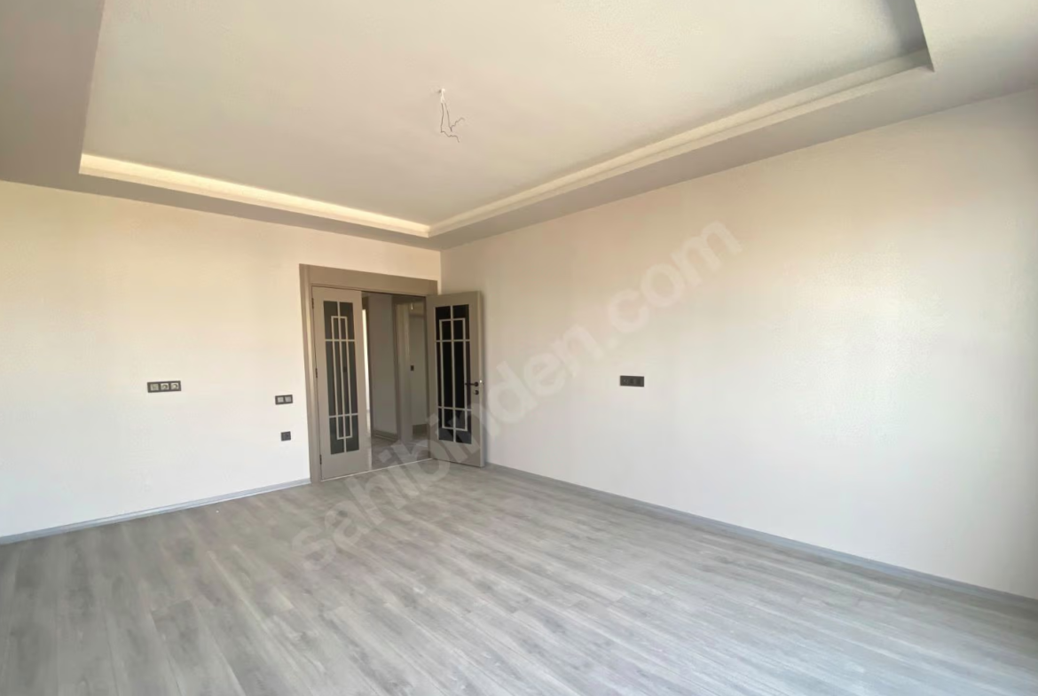 Mersin Mezitli Kuyuluk Mahallesi 3+1 135 m² Doğalgaz Kombili Satılık Daire