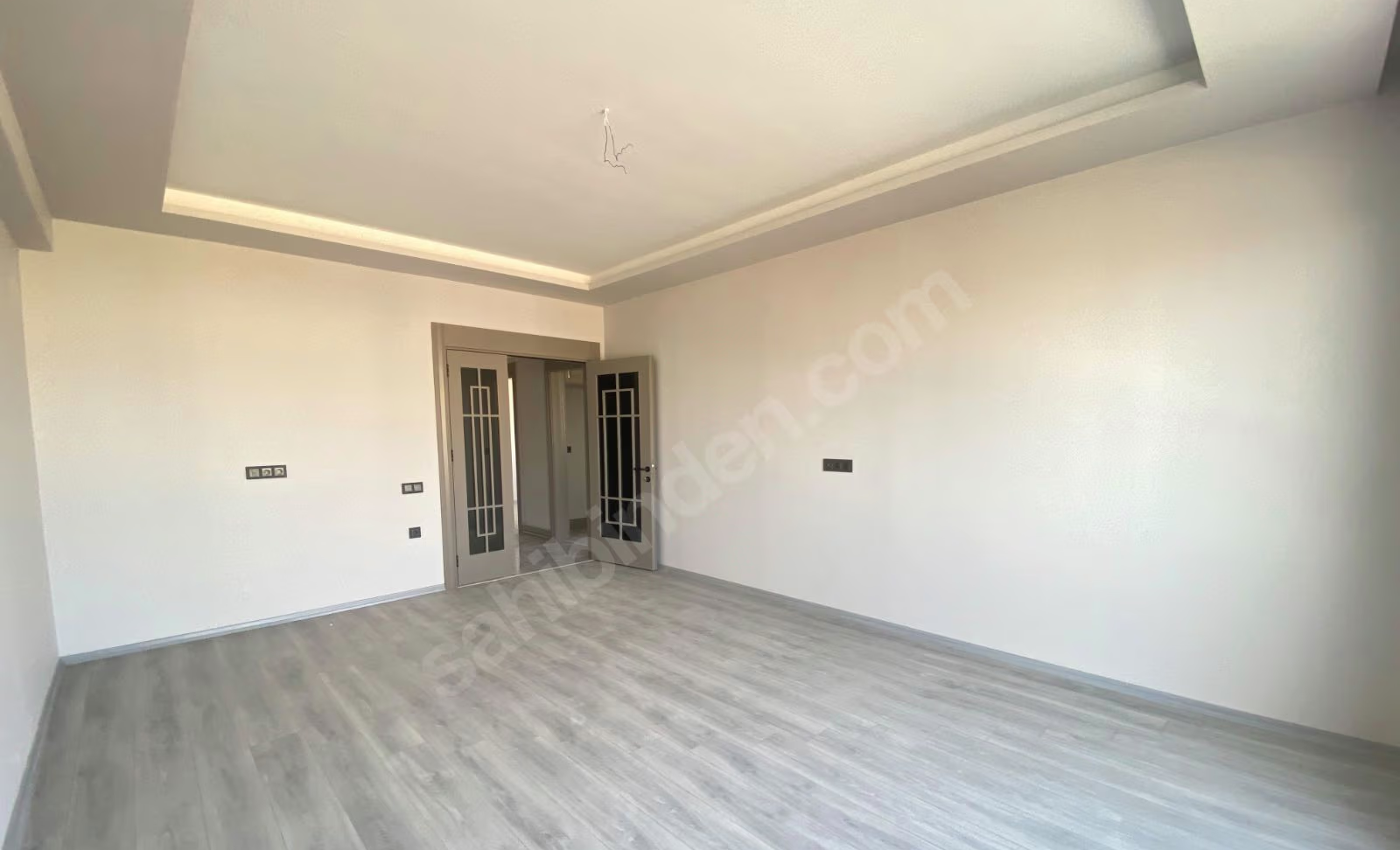 Mersin Mezitli Kuyuluk Mahallesi 3+1 135 m² Doğalgaz Kombili Satılık Daire
