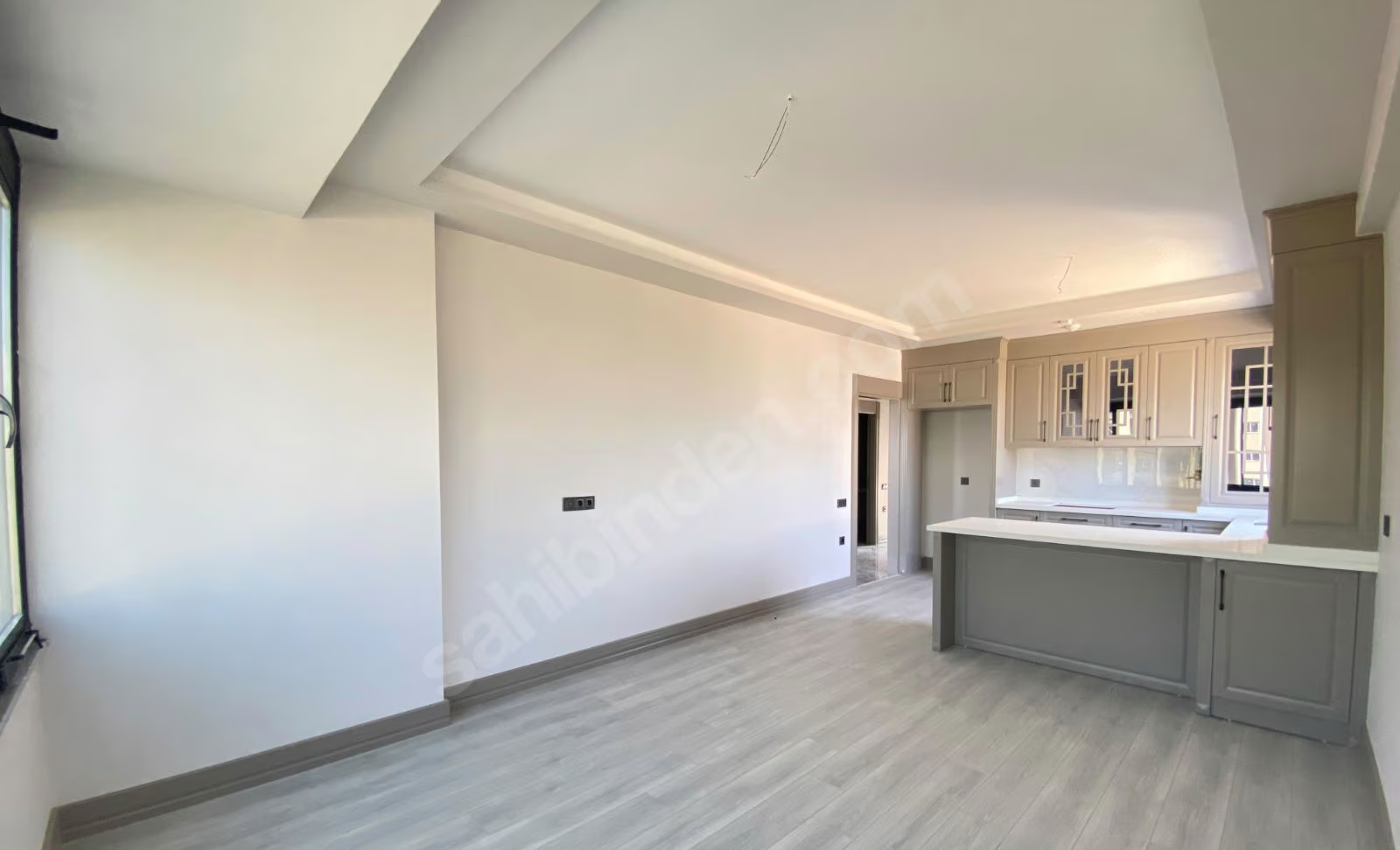 Mersin Mezitli Kuyuluk Mahallesi 3+1 135 m² Doğalgaz Kombili Satılık Daire