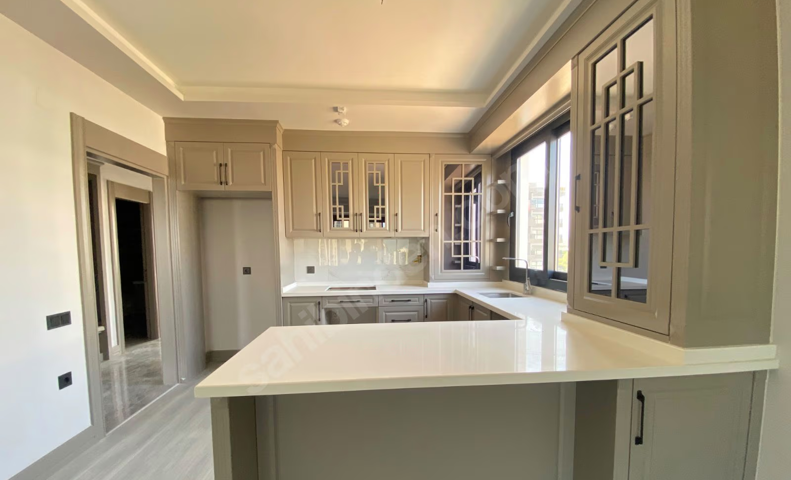 Mersin Mezitli Kuyuluk Mahallesi 3+1 135 m² Doğalgaz Kombili Satılık Daire