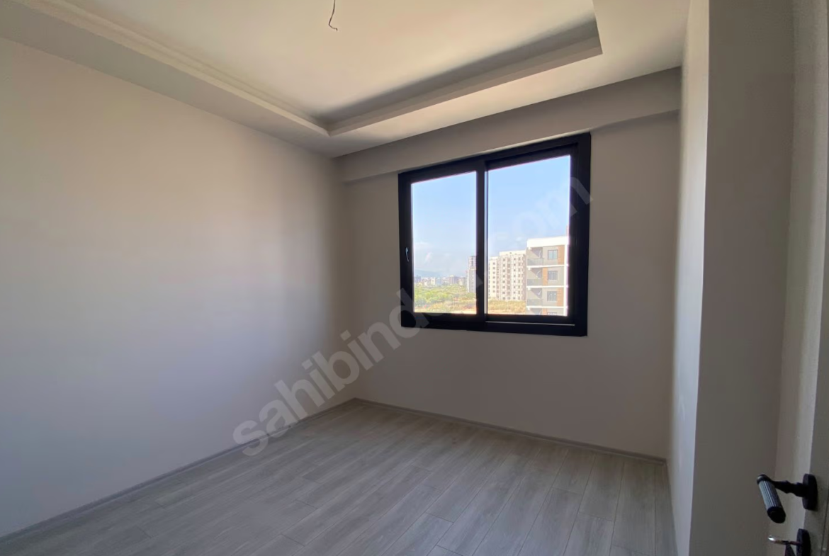 Mersin Mezitli Kuyuluk Mahallesi 3+1 135 m² Doğalgaz Kombili Satılık Daire