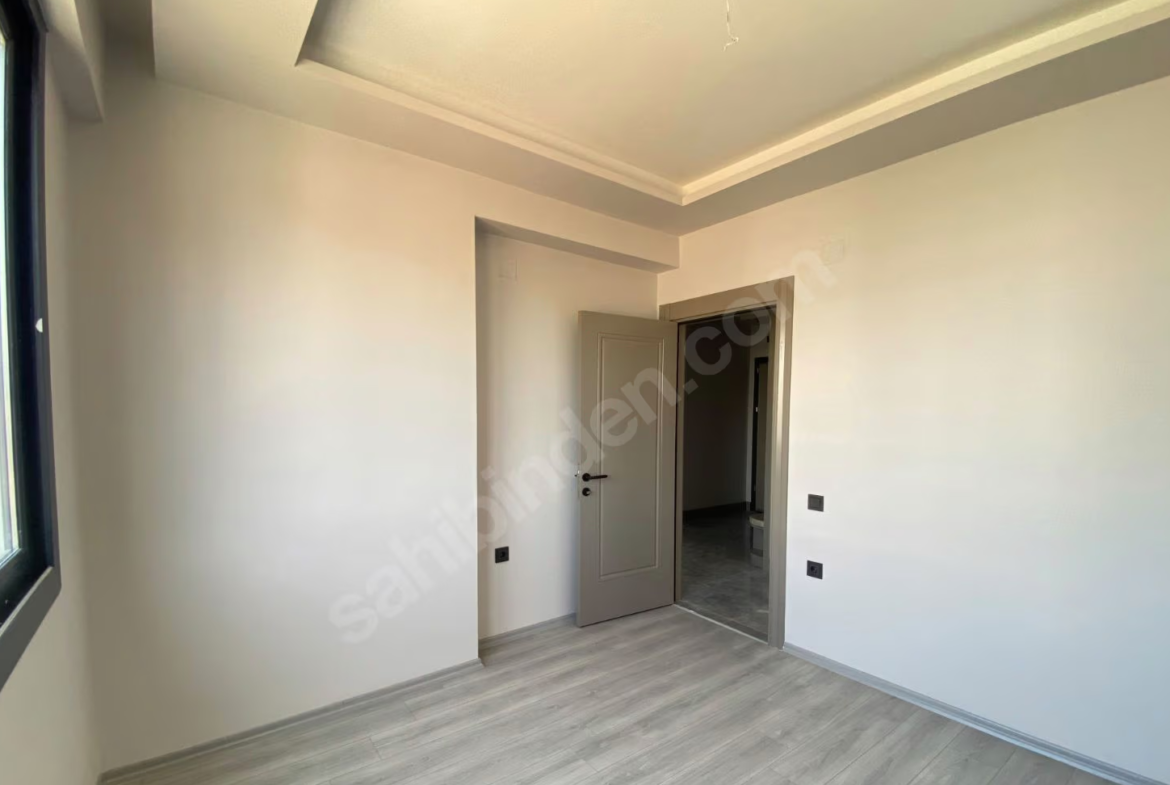 Mersin Mezitli Kuyuluk Mahallesi 3+1 135 m² Doğalgaz Kombili Satılık Daire
