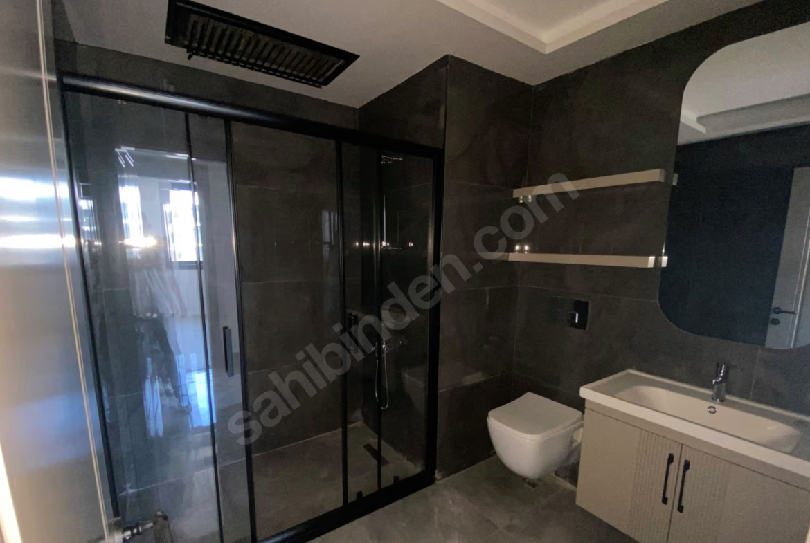 Mersin Mezitli Kuyuluk Mahallesi 3+1 135 m² Doğalgaz Kombili Satılık Daire