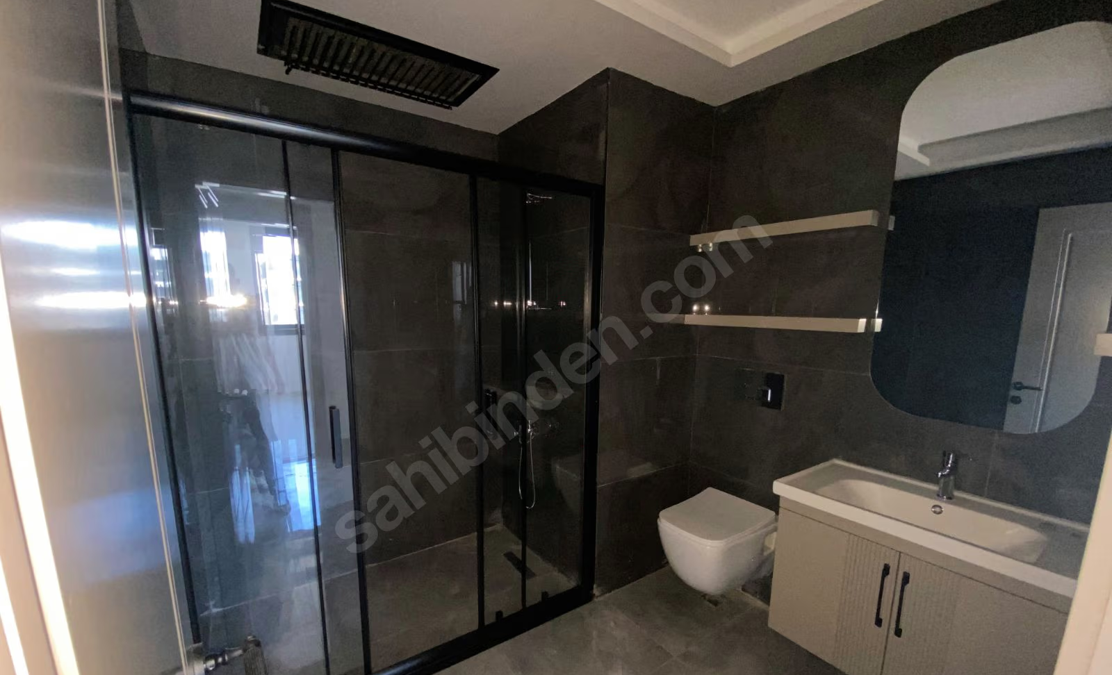 Mersin Mezitli Kuyuluk Mahallesi 3+1 135 m² Doğalgaz Kombili Satılık Daire