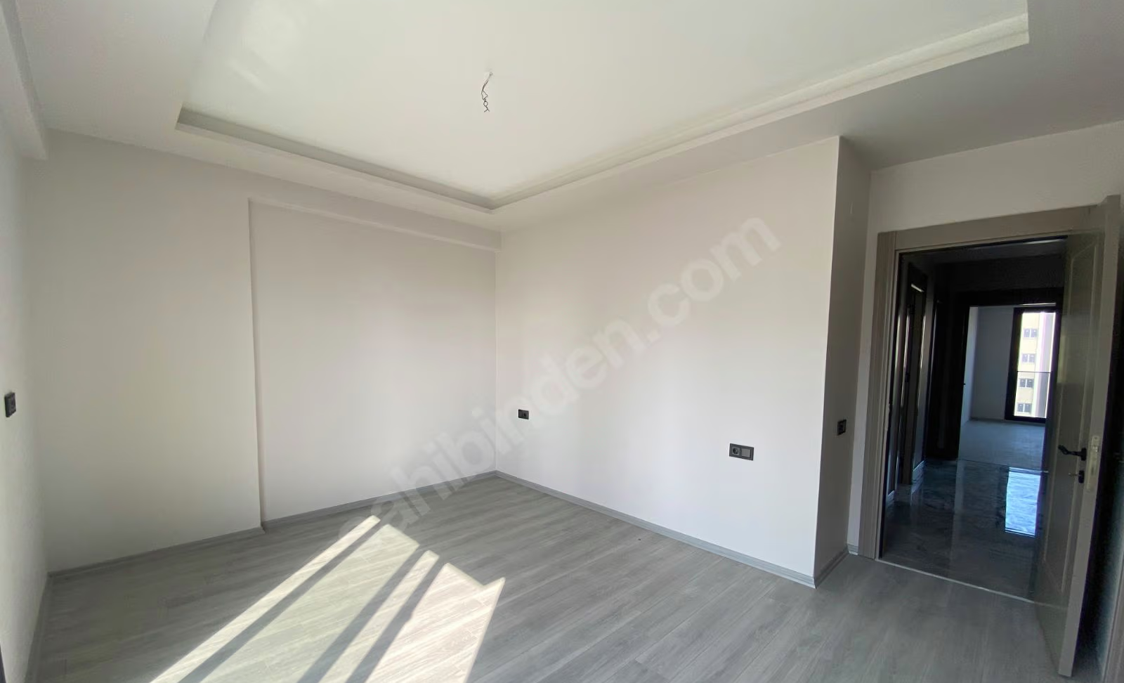 Mersin Mezitli Kuyuluk Mahallesi 3+1 135 m² Doğalgaz Kombili Satılık Daire