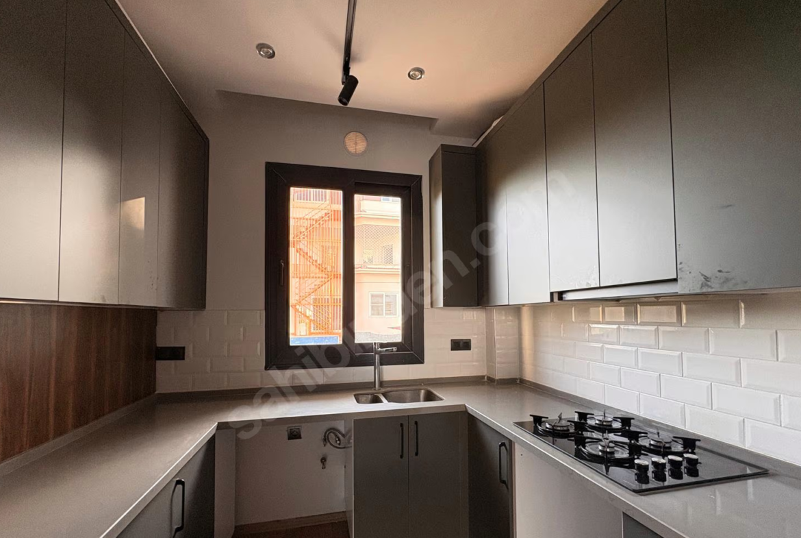 Mersin Mezitli Kuyuluk Mahallesi 4+1 170 m² Klima Satılık Villa