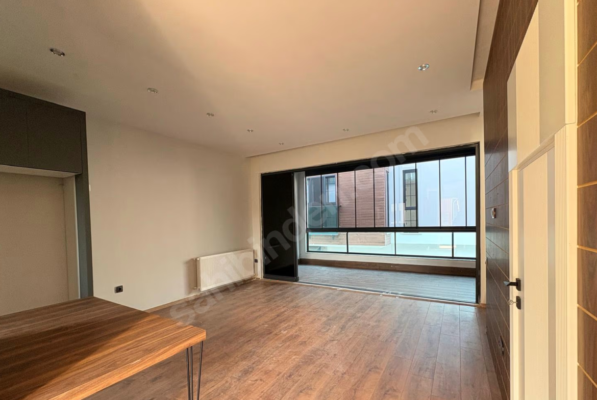Mersin Mezitli Kuyuluk Mahallesi 4+1 170 m² Klima Satılık Villa